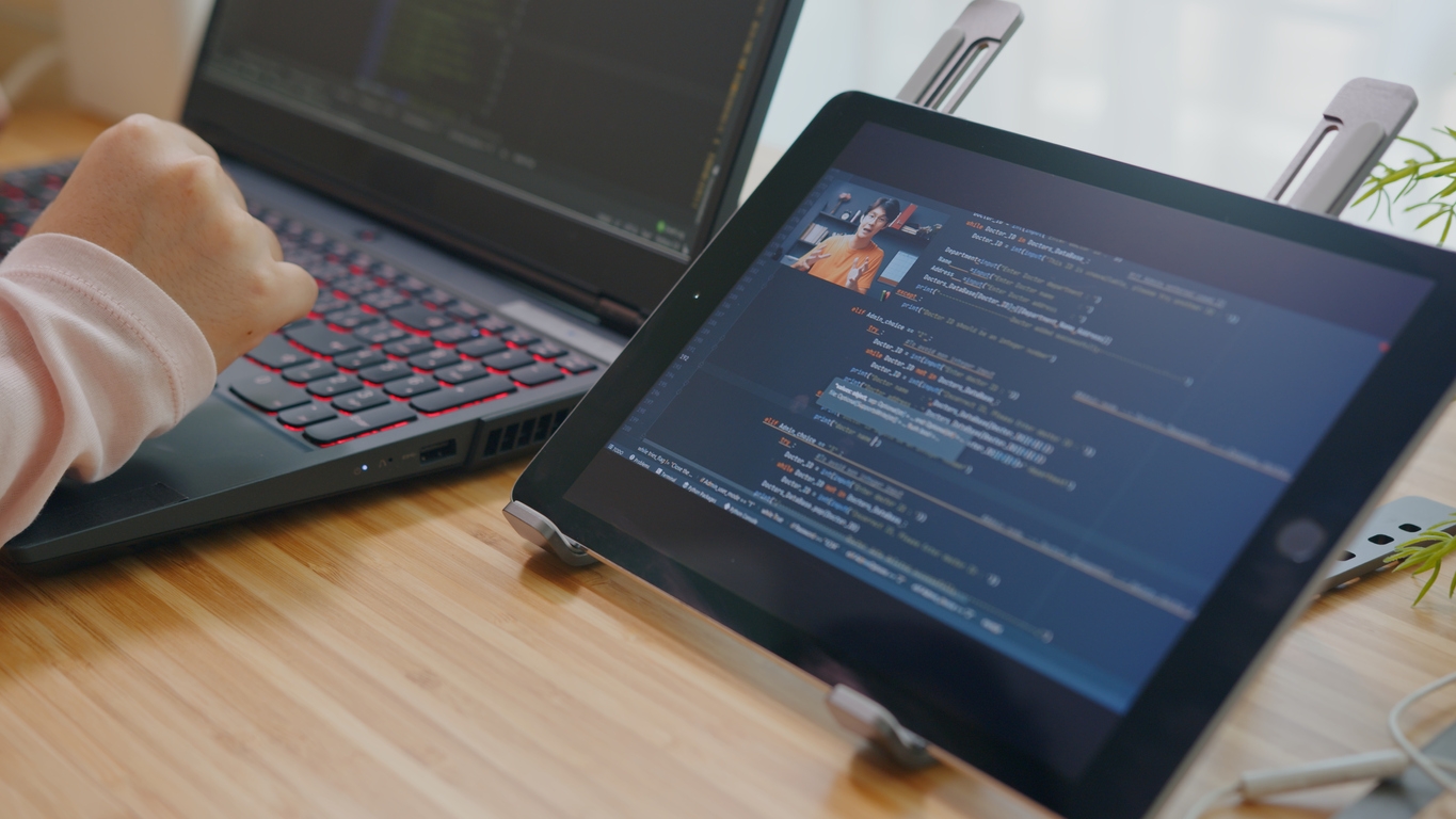 What Is Python? A Beginner’s Guide | Woz U